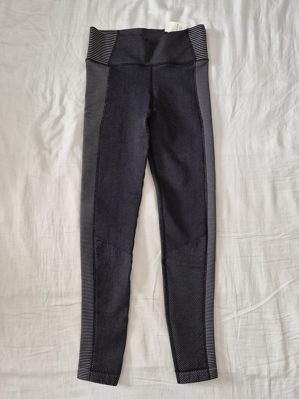 NWT aerie Offline 7/8 Leggings Sz Small